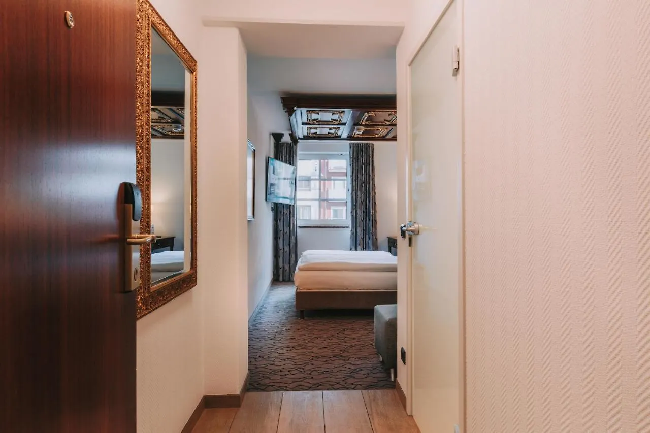 King'S Hotel Center Superior Munich 3*,  Germany