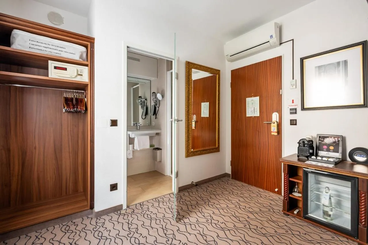 King'S Hotel Center Superior Munich
