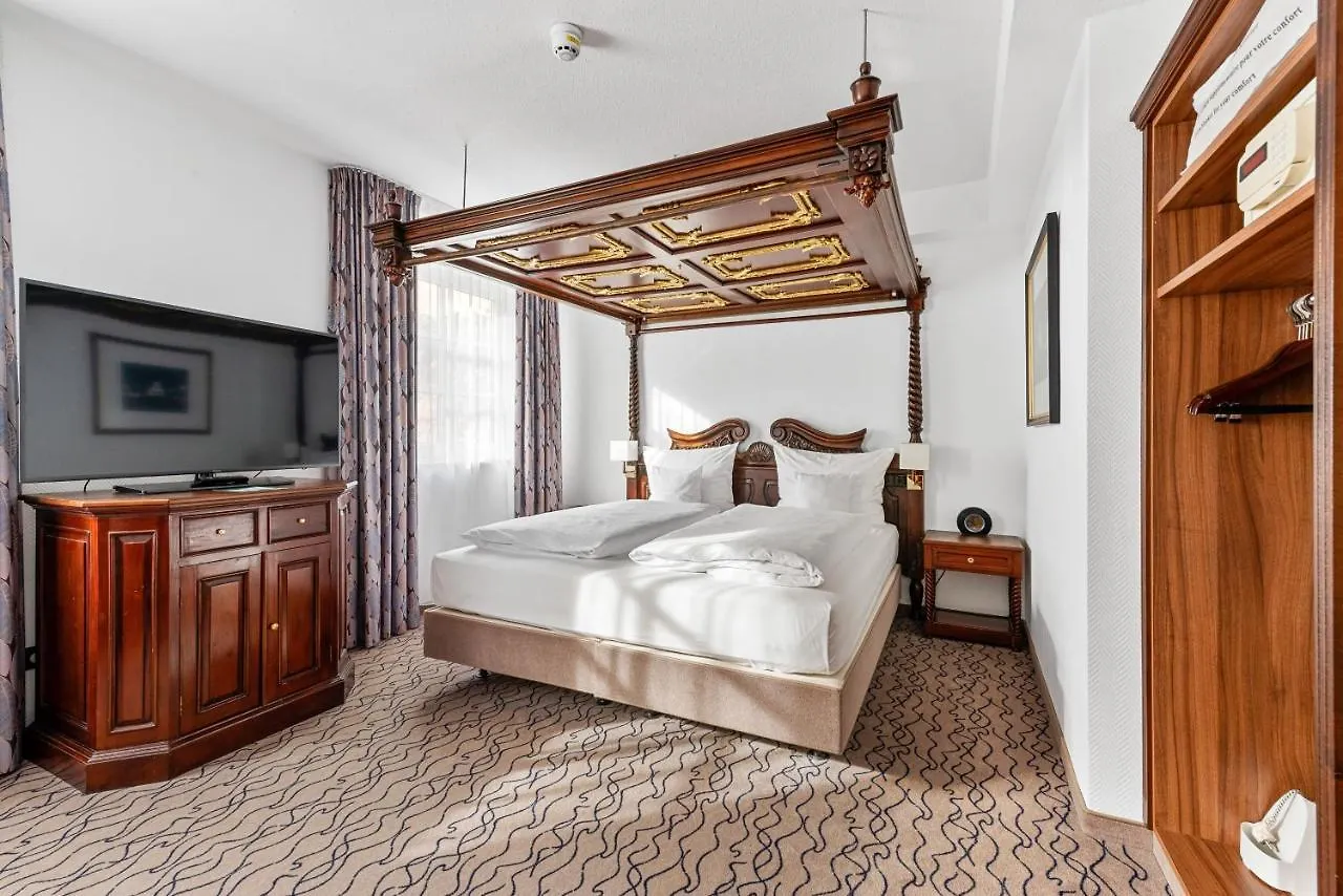 King'S Hotel Center Superior Munich 3*,